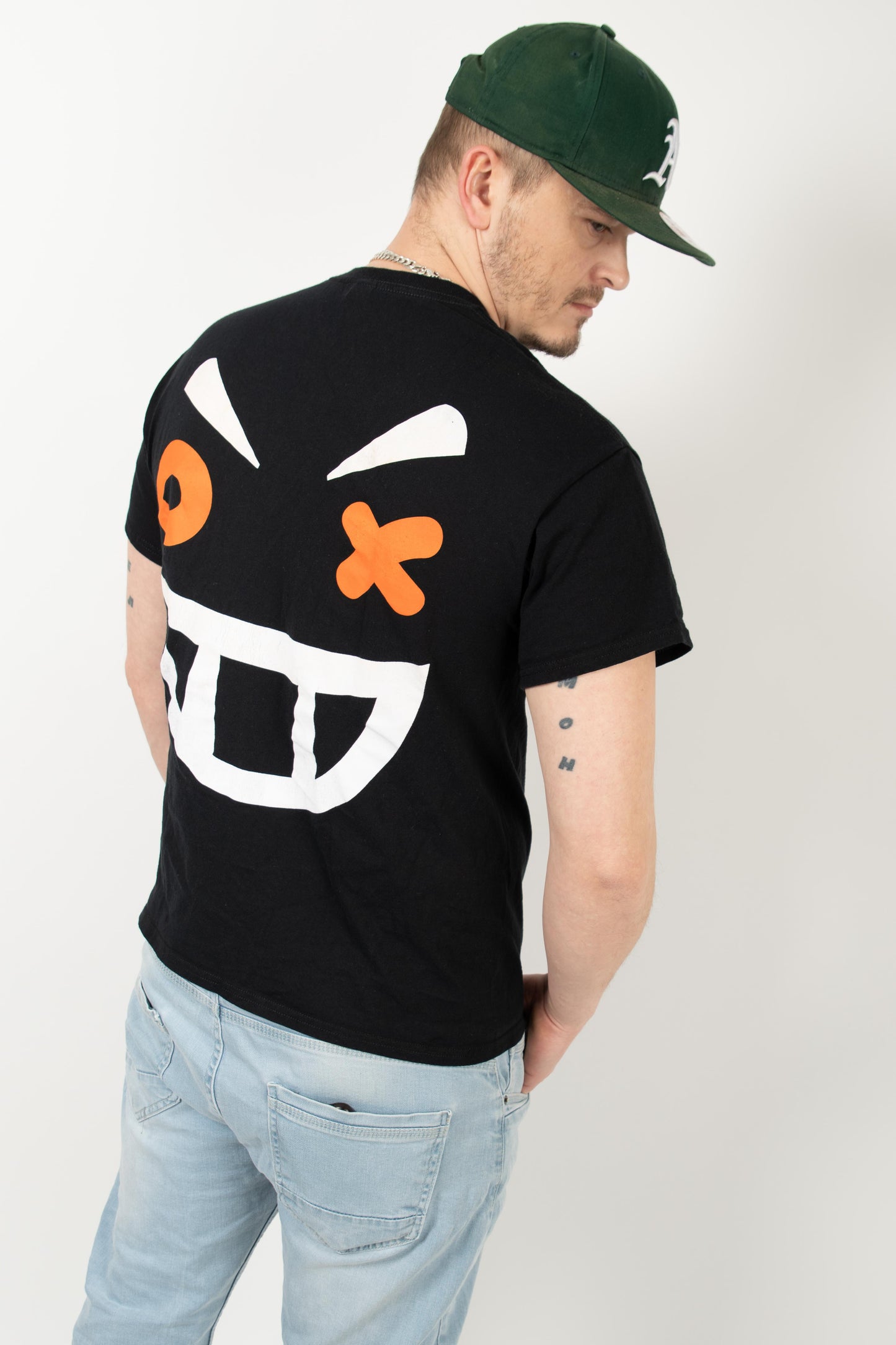 Nieko Shirt (Black)